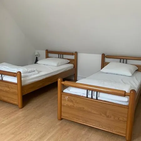 Pretty Norman Pearl With Garden Сasa de vacaciones *