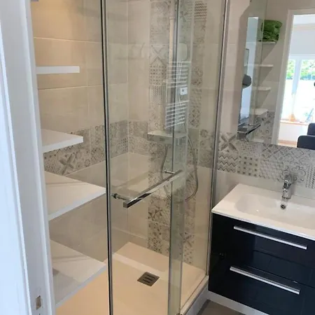 Сasa de vacaciones Pretty Norman Pearl With Garden