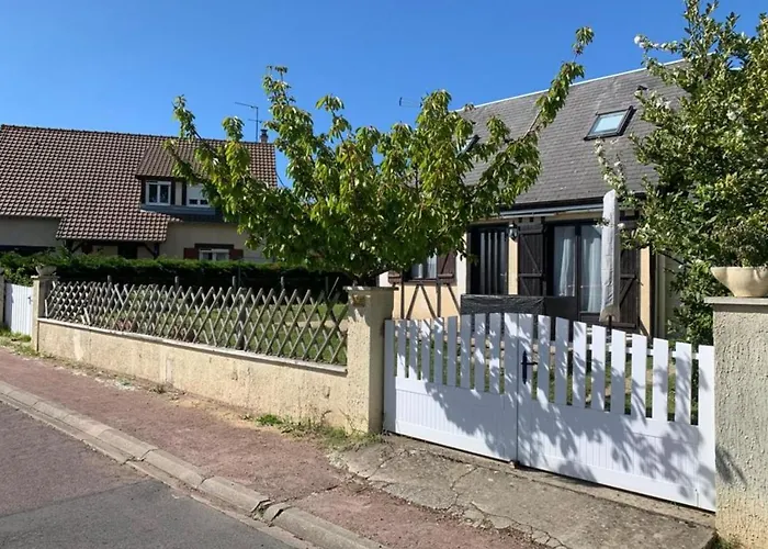 Ferienhaus Pretty Norman Pearl With Garden Hermanville-sur-Mer